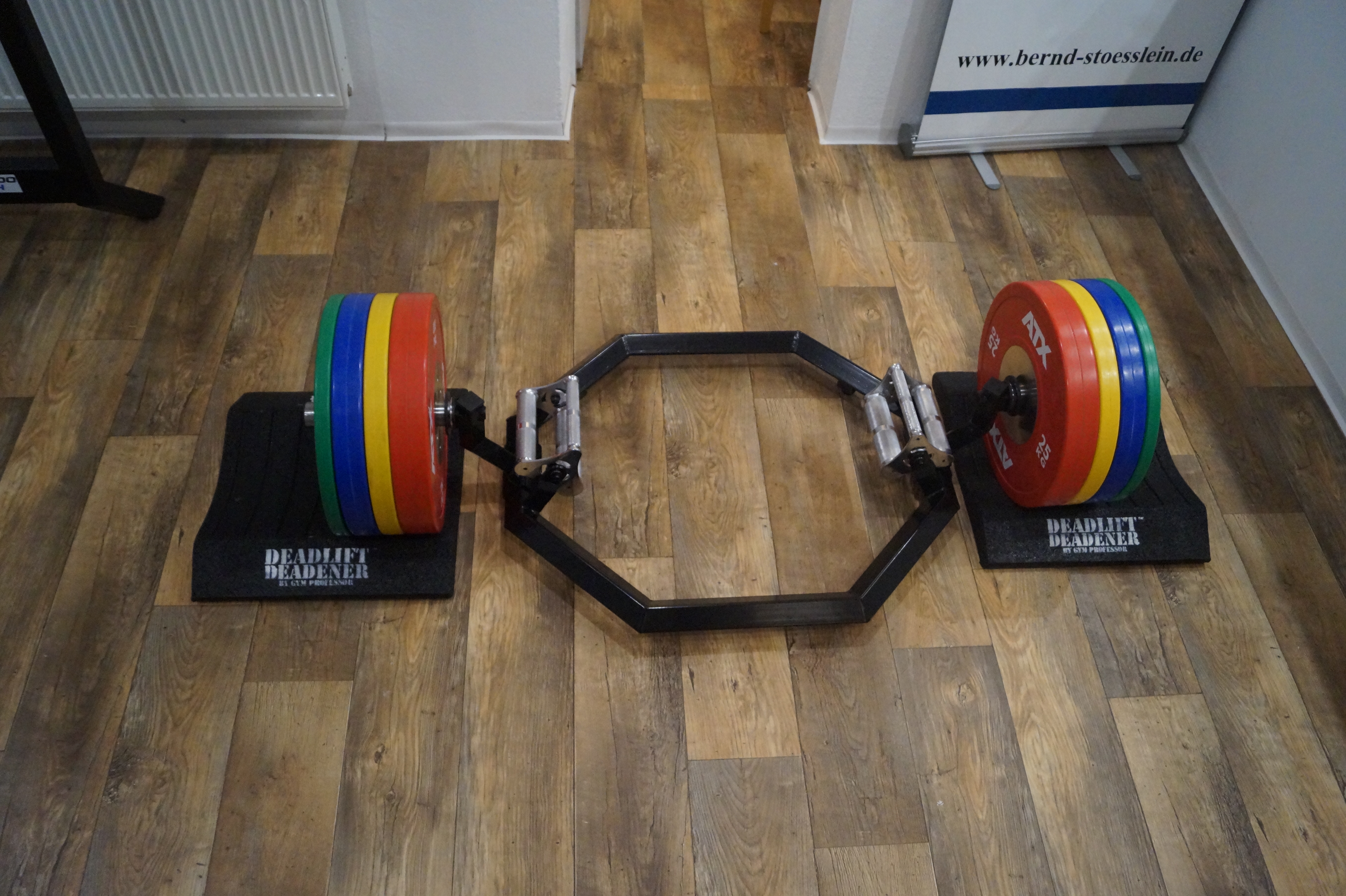 Deadlift Deadener A Clever Way Of Deadlifting Bernd Stosslein